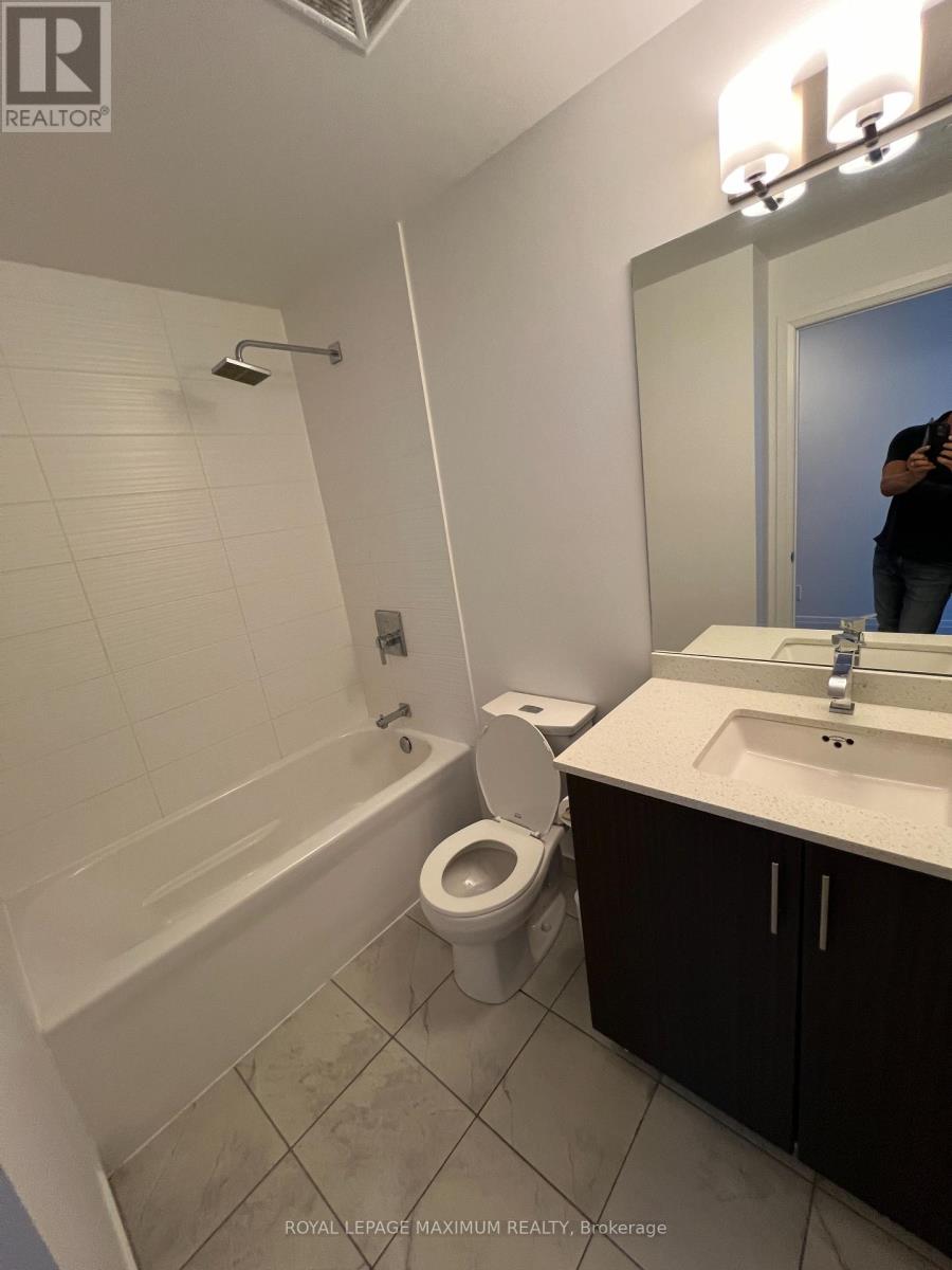 1805 - 3700 HIGHWAY 7 ROAD W, Vaughan (Vaughan Corporate Centre) — photo 5