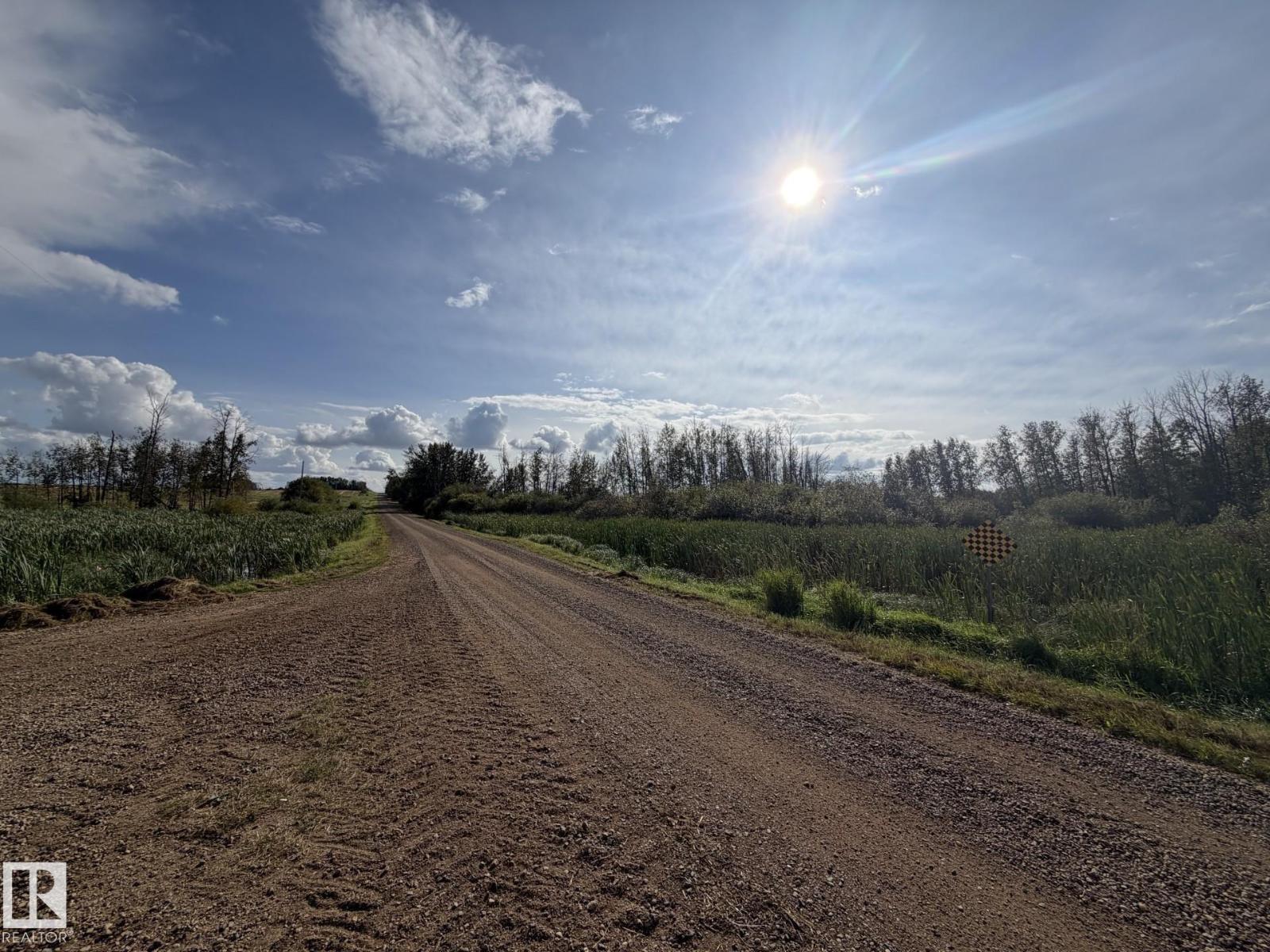 Property photograph 2 for MLS E4514745