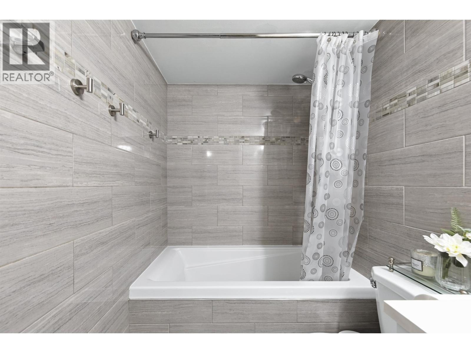 #303-8400 LANSDOWNE Road, Richmond