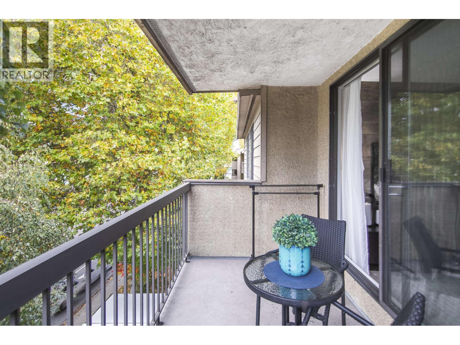 #303-8400 LANSDOWNE Road, Richmond
