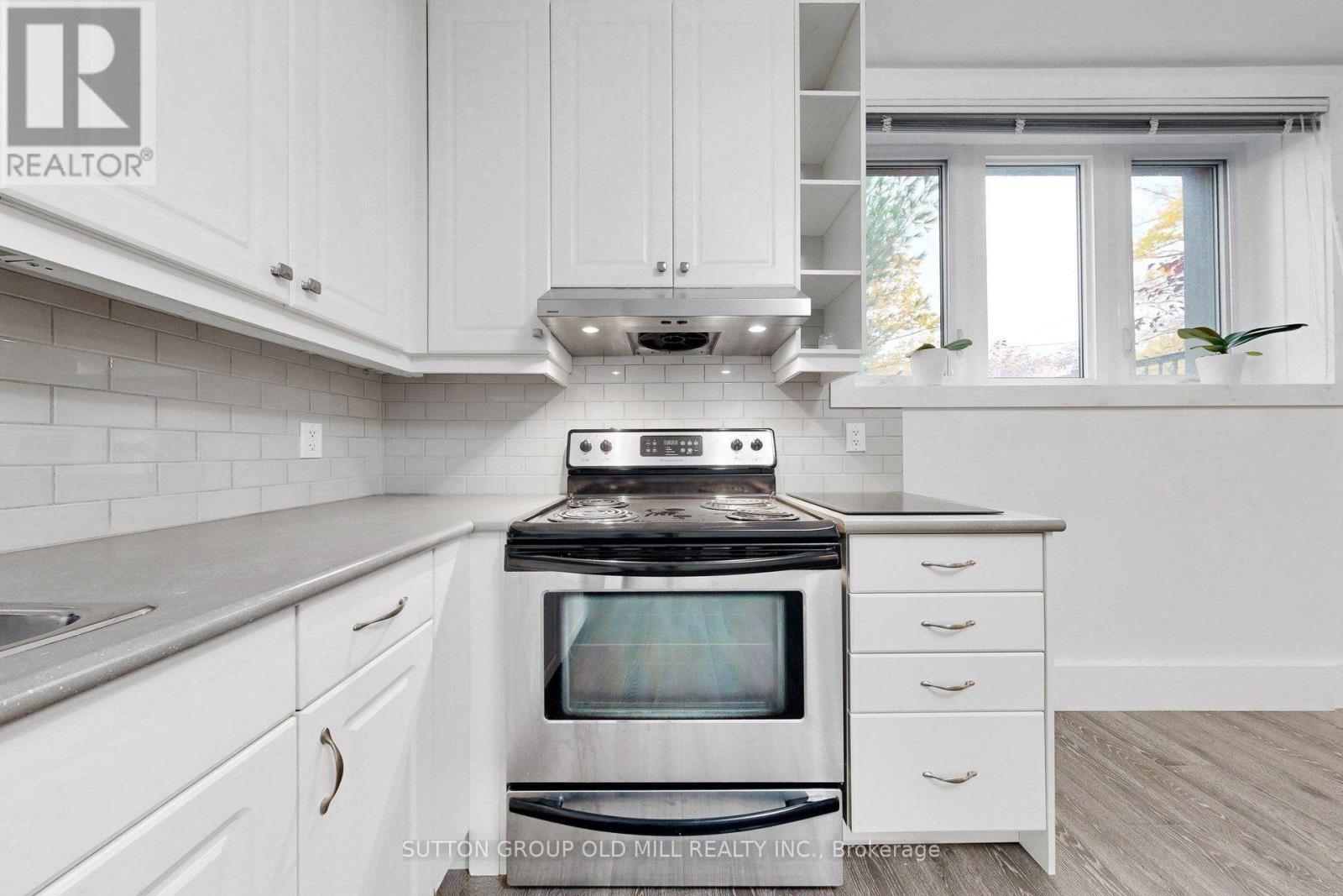 1 NORTH PARK DRIVE, Toronto (Maple Leaf) — photo 12