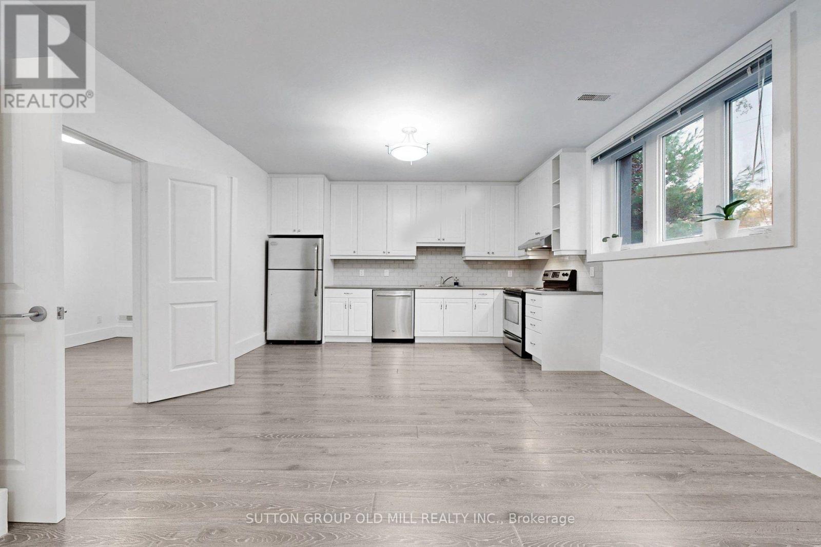 1 NORTH PARK DRIVE, Toronto (Maple Leaf) — photo 8