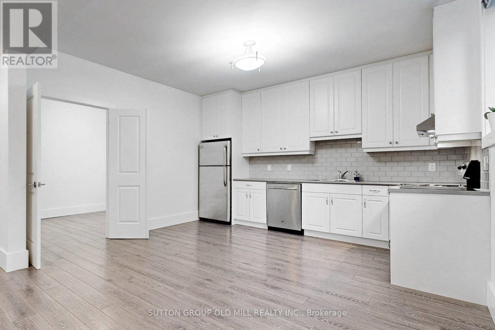 1 NORTH PARK DRIVE, Toronto (Maple Leaf) — photo 9