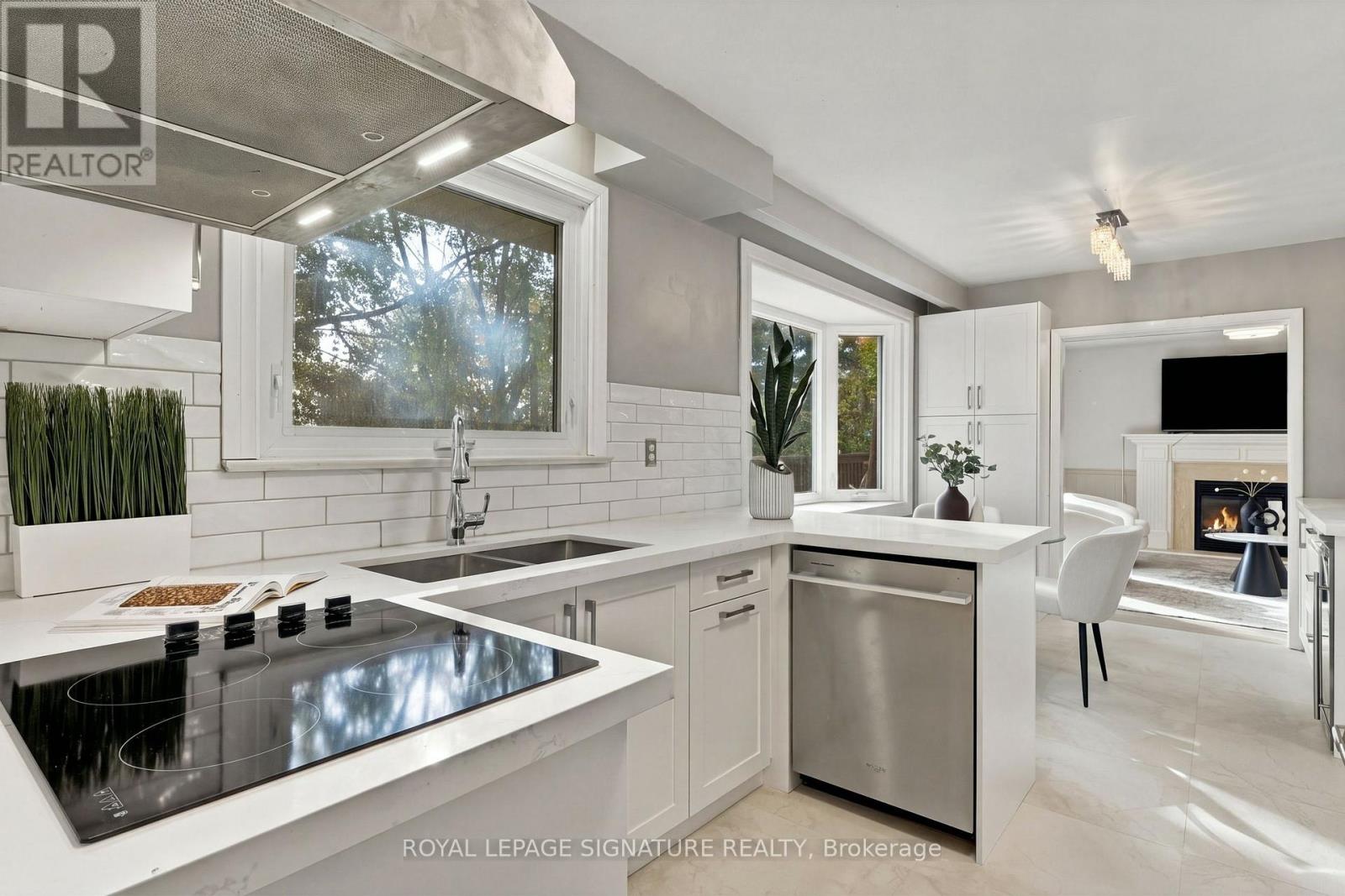 315 MARKLAND DRIVE - 13