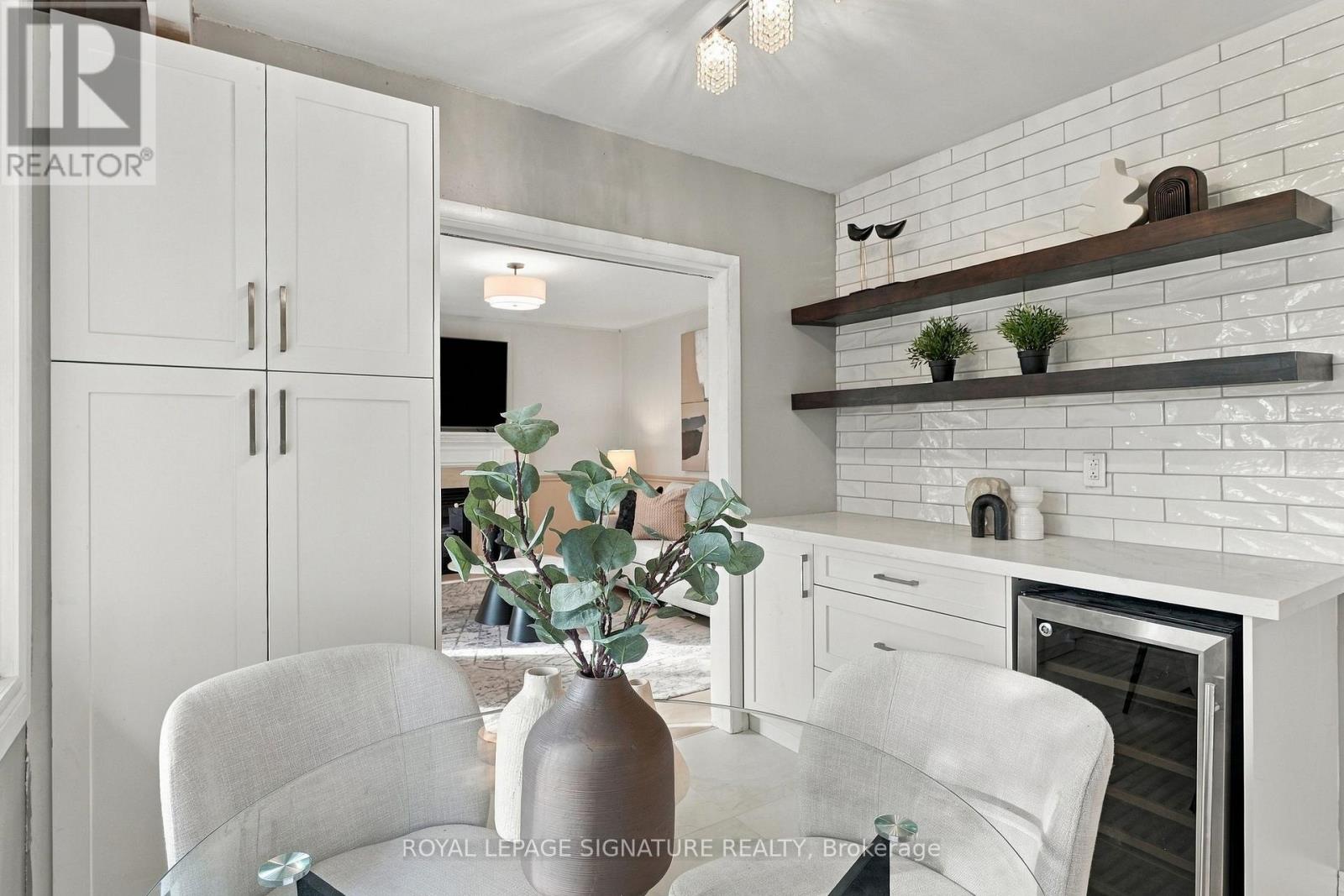 315 MARKLAND DRIVE - 18