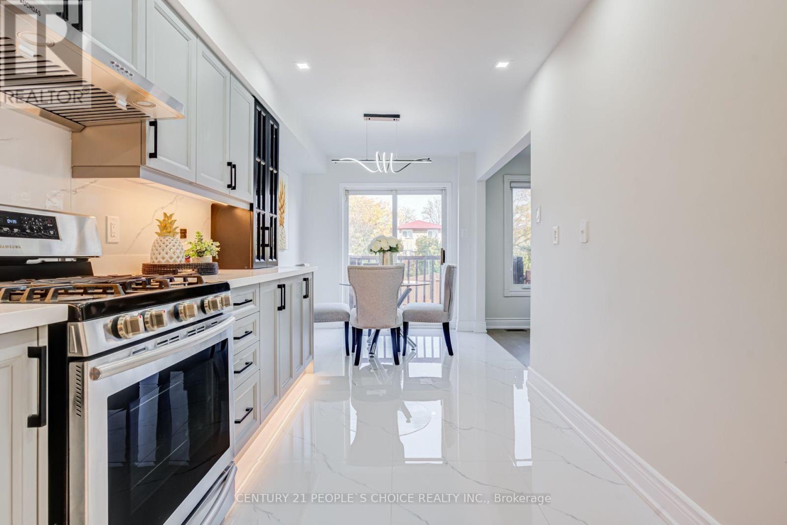 19 MATTARI COURT, Toronto (West Humber-Clairville) — photo 10