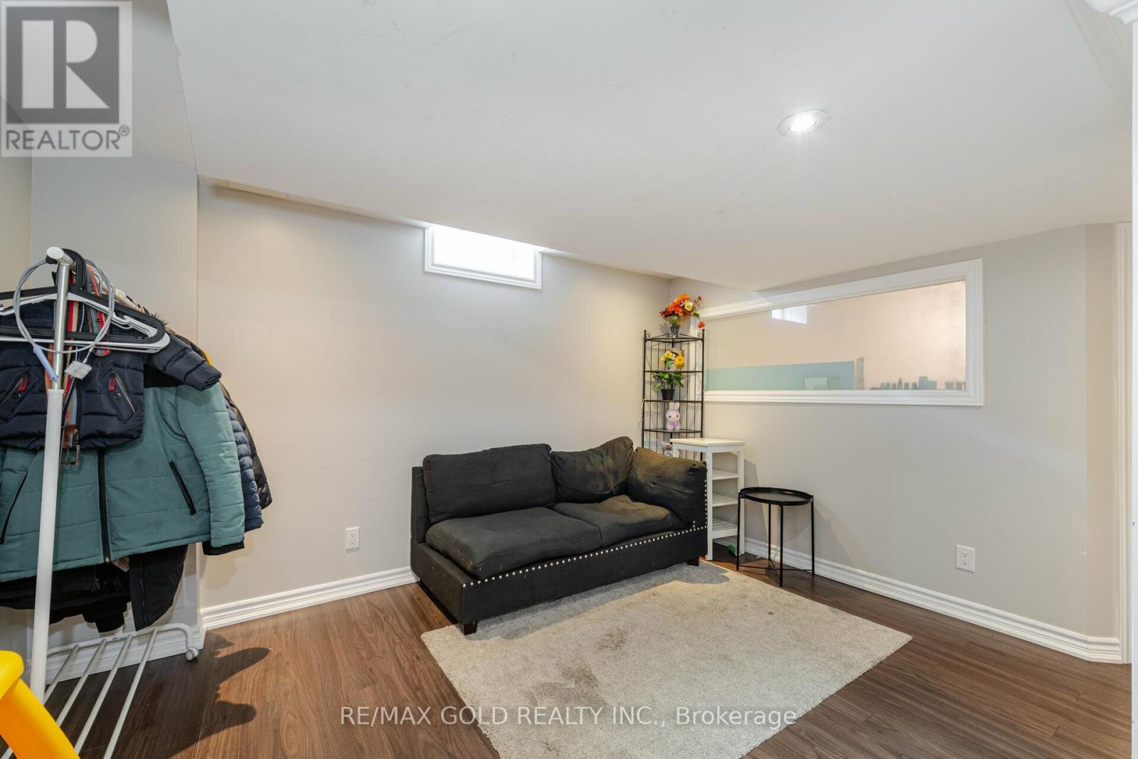 BSMT - 27 TREEGROVE CRESCENT, Brampton (Fletcher's Meadow) — photo 2