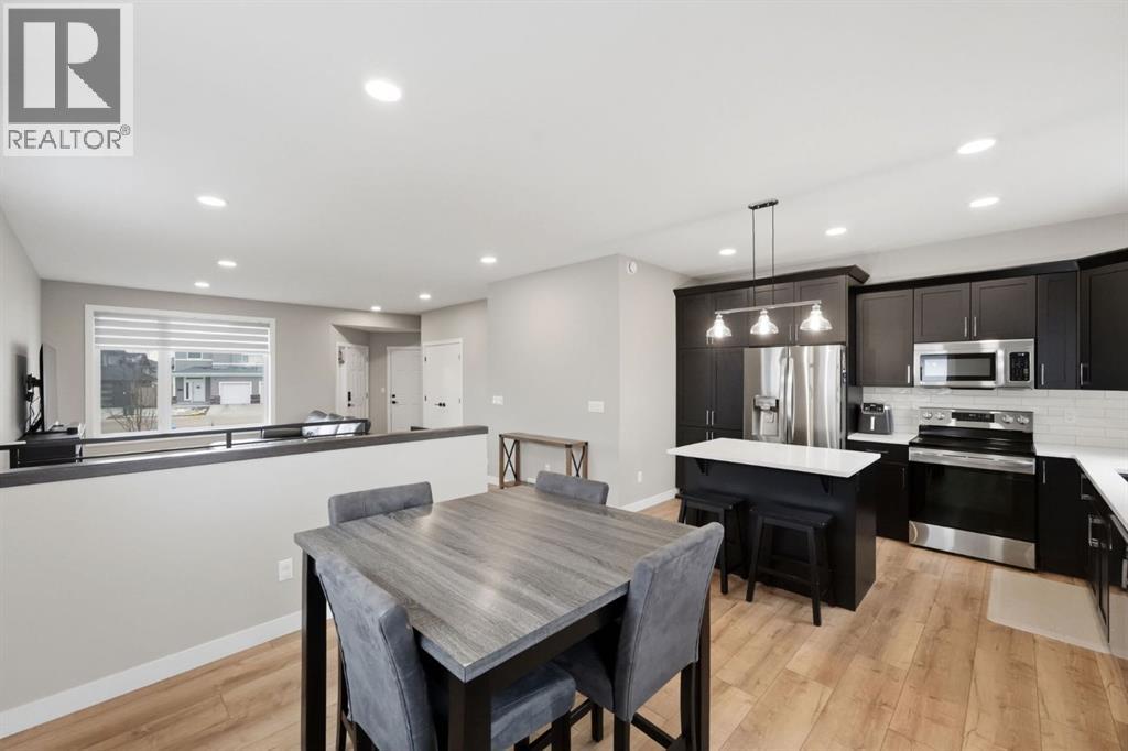 Listing photo – 33 Maclean Close, Blackfalds