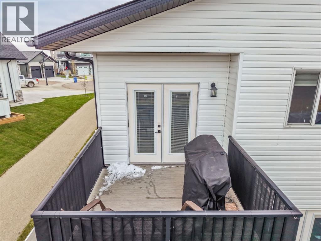 Listing photo – 33 Maclean Close, Blackfalds