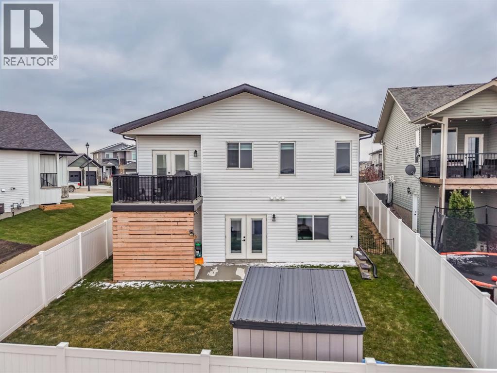 Listing photo – 33 Maclean Close, Blackfalds
