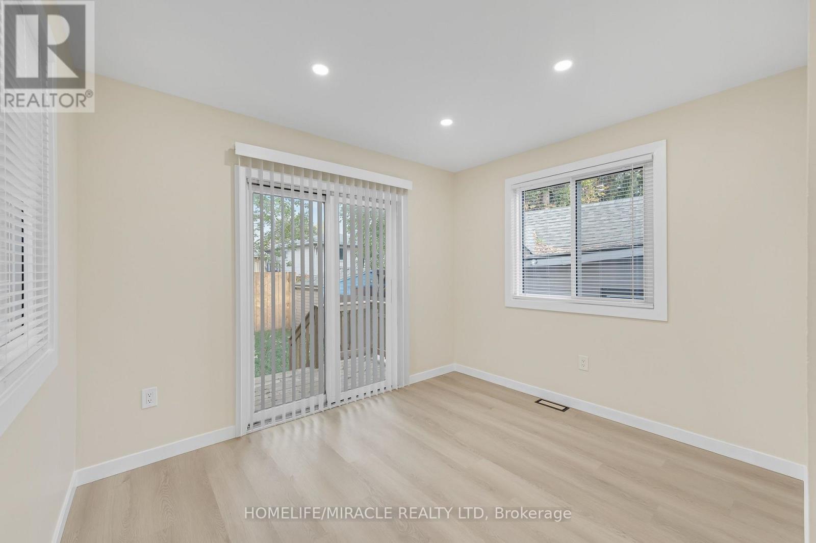 67 NORMAN STREET, Hamilton (Crown Point) — photo 7