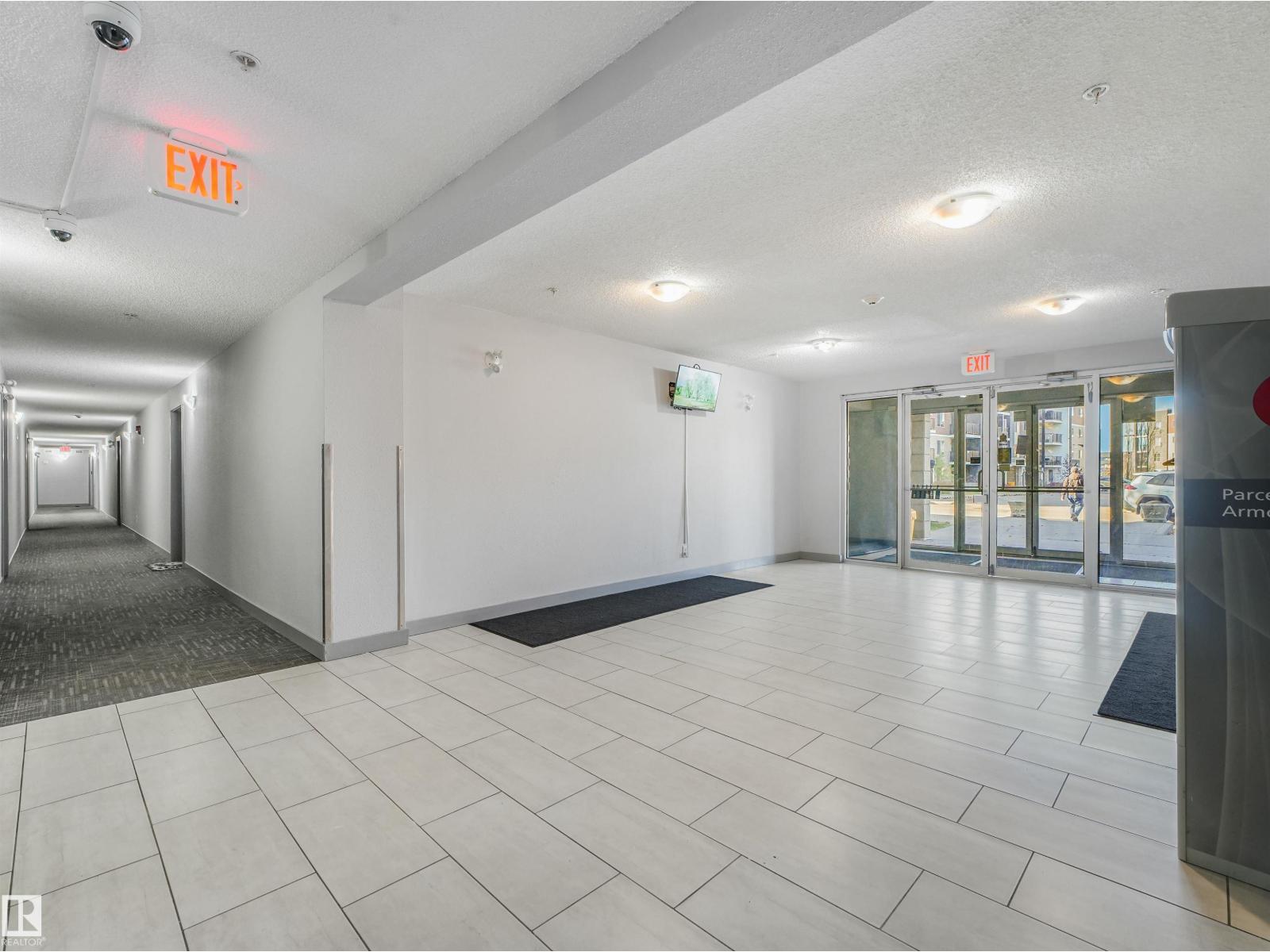 Property photograph 11 for MLS E4514508