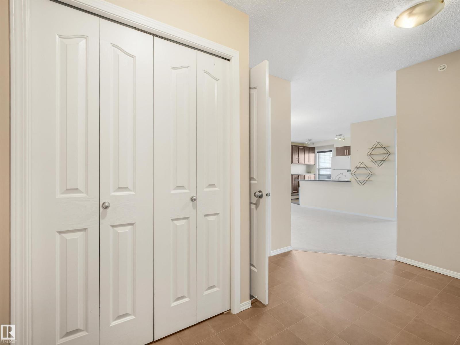 Property photograph 17 for MLS E4514508