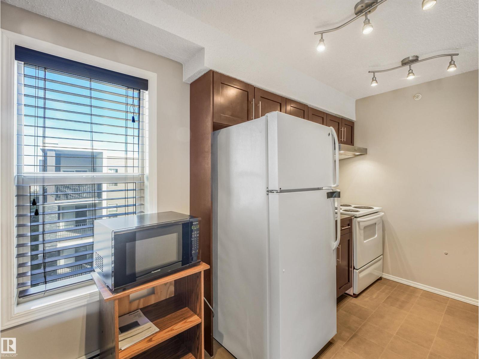 Property photograph 36 for MLS E4514508