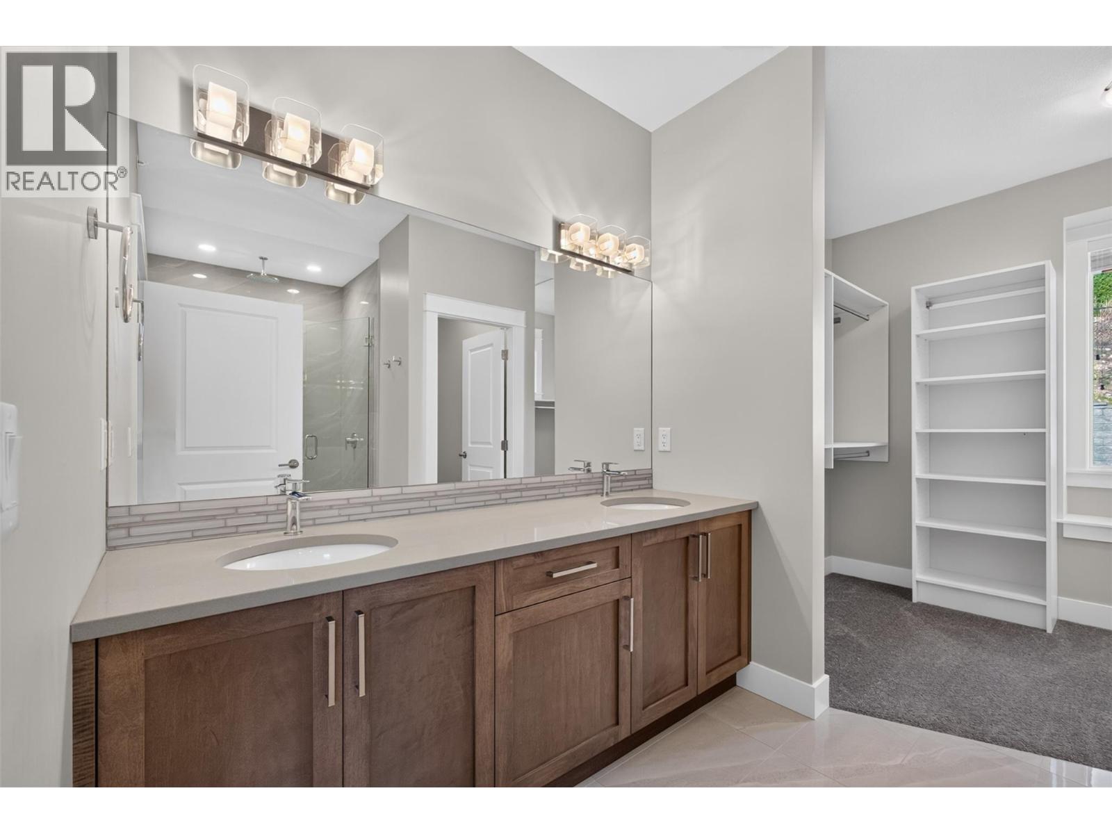 11 12840 Stillwater Court, Lake Country