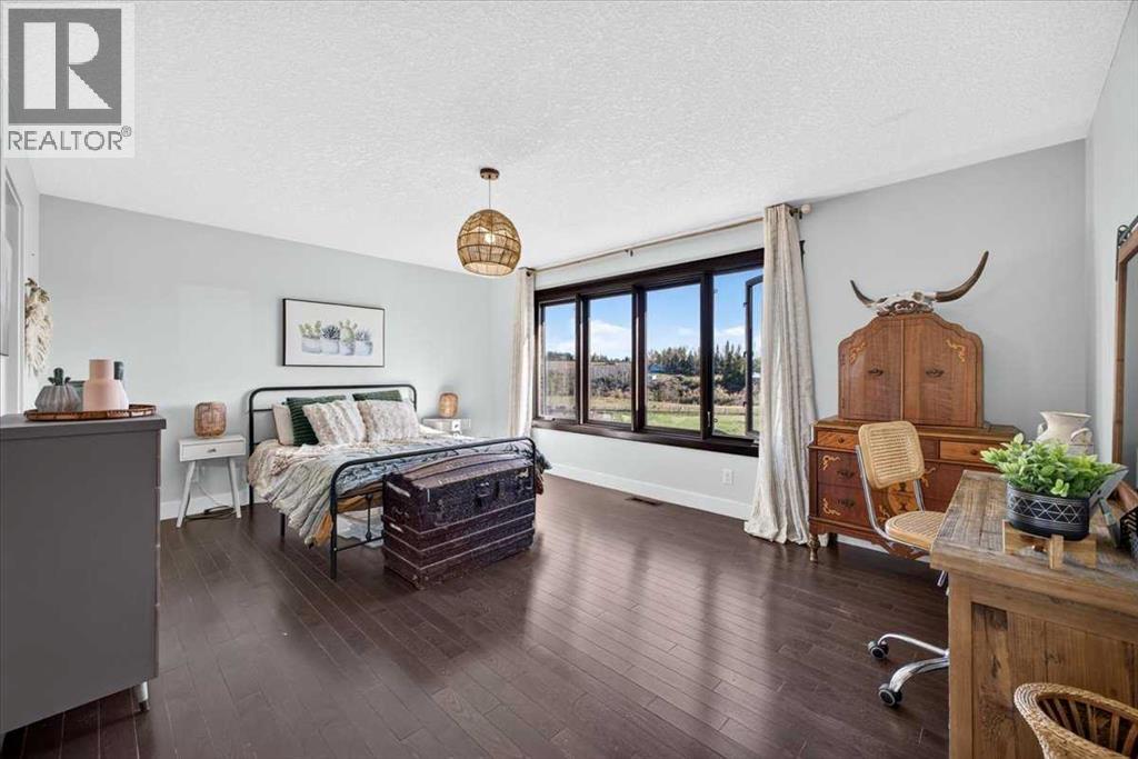48061 279 Avenue E, Rural Foothills County — photo 36