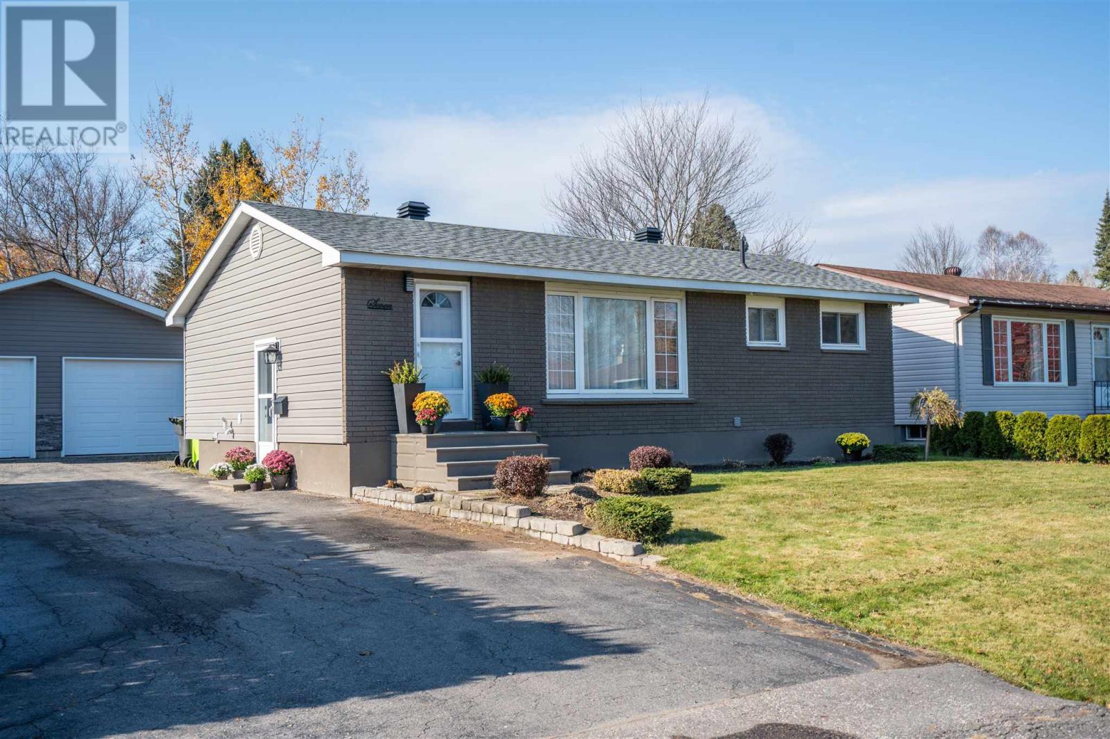 7 East Braemar BAY - 3