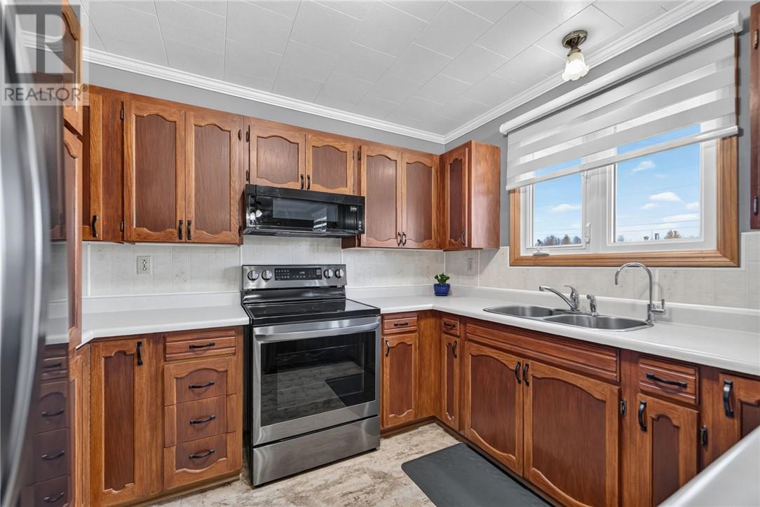 139 Paquette Street, Azilda — photo 11