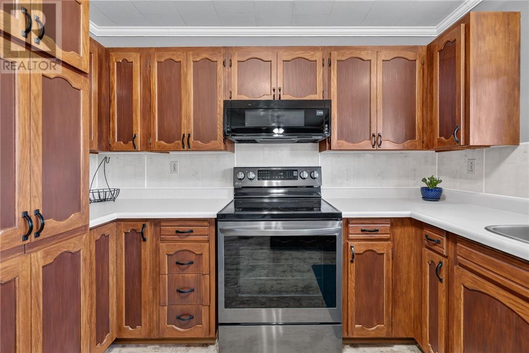 139 Paquette Street, Azilda — photo 12