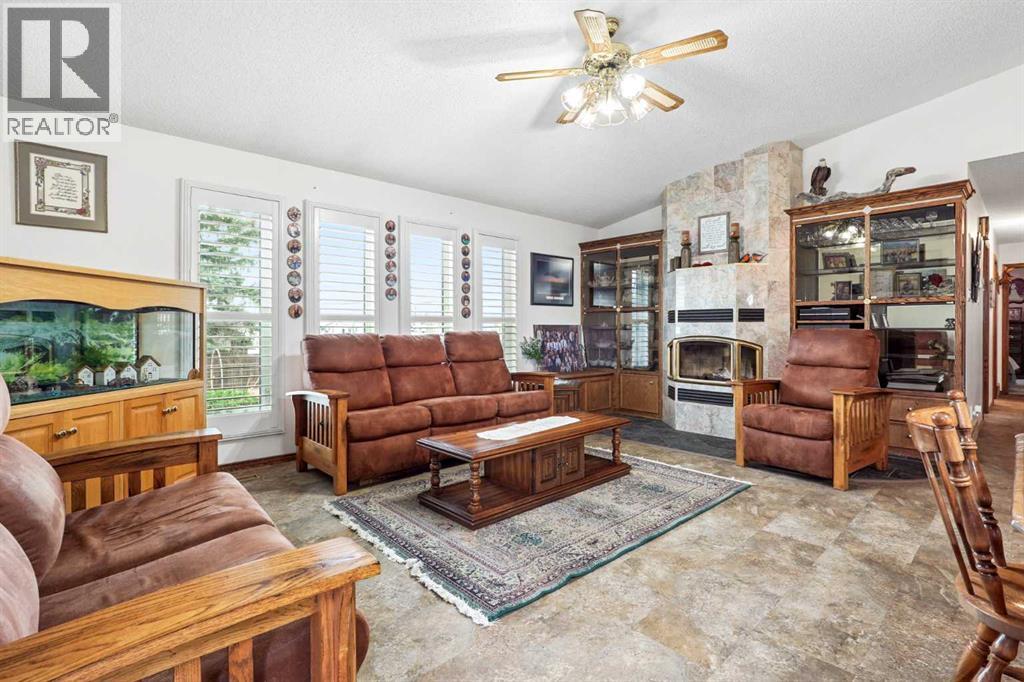 526 6 Street S, Picture Butte — photo 7