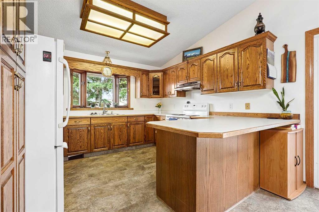 526 6 Street S, Picture Butte — photo 10