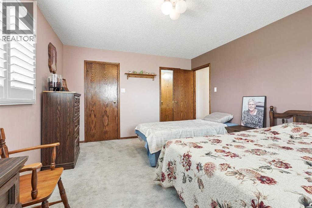 526 6 Street S, Picture Butte — photo 21