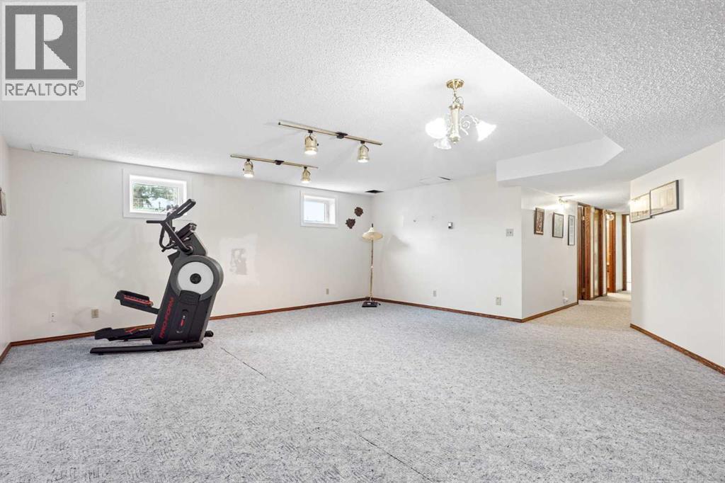 526 6 Street S, Picture Butte — photo 25