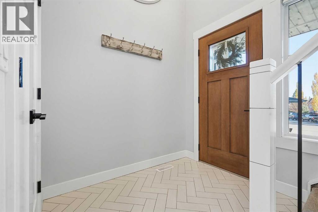 130 Chapman Close SE, photo 3 of 50