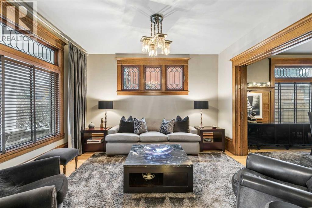 Property photograph 3 for MLS A2355516