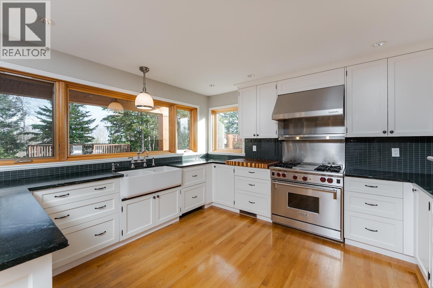 4053 HILLCREST ROAD - 11