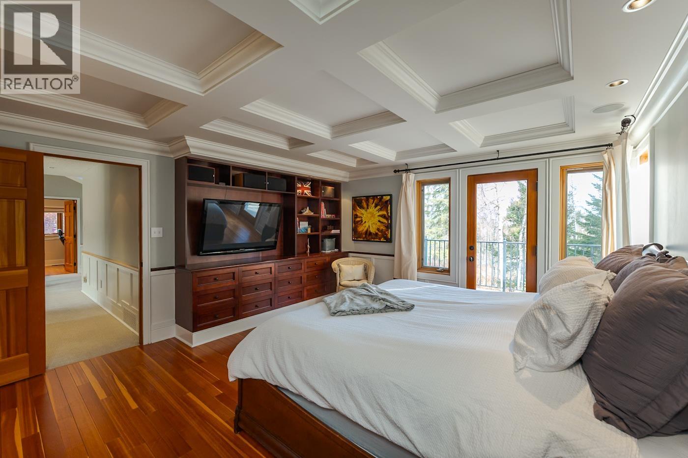 4053 HILLCREST ROAD - 21