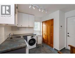 Photo 15 of 40, 4053 HILLCREST ROAD · Prince George, BC