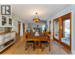 Photo 9 of 40, 4053 HILLCREST ROAD · Prince George, BC