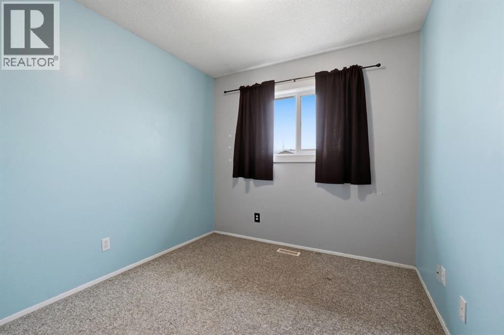Listing photo – 21 Bruns Road, Lacombe