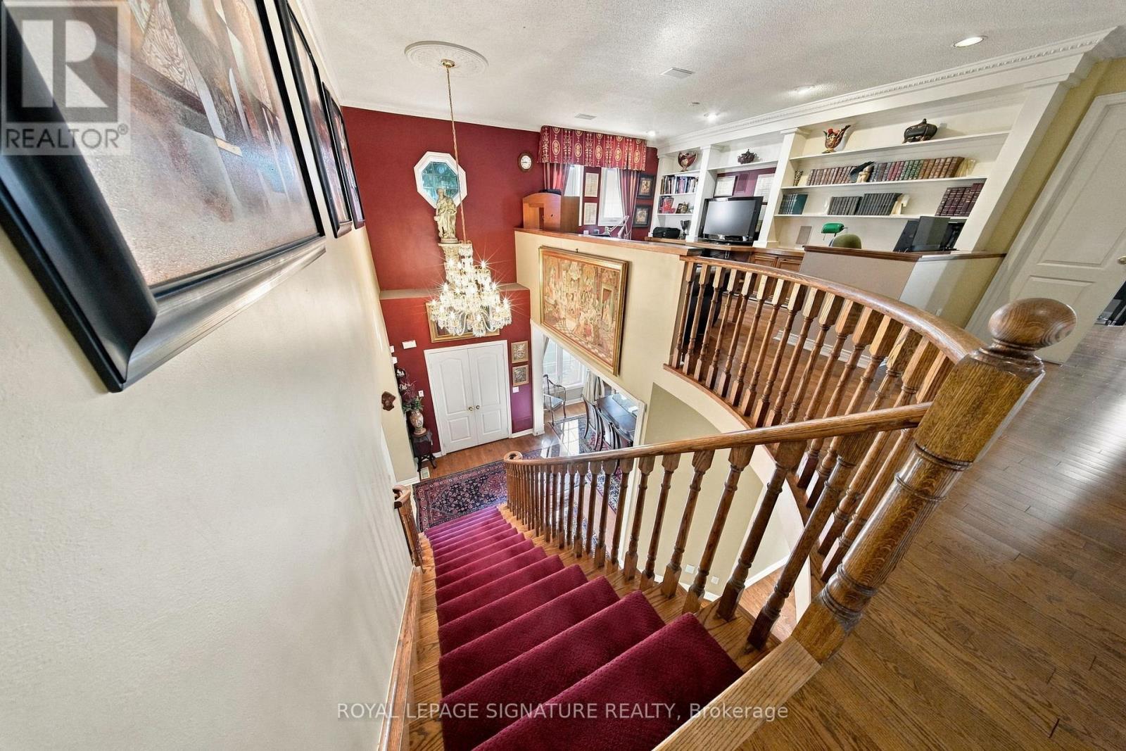 1604 VALLEY RIDGE CRESCENT - 21