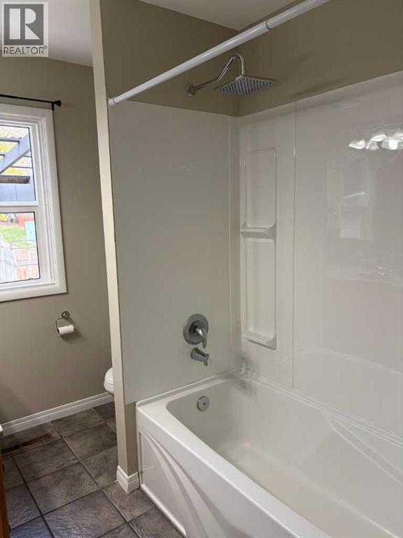 1, 1301 17 Avenue S, Lethbridge — photo 11
