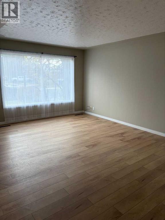 1, 1301 17 Avenue S, Lethbridge — photo 2