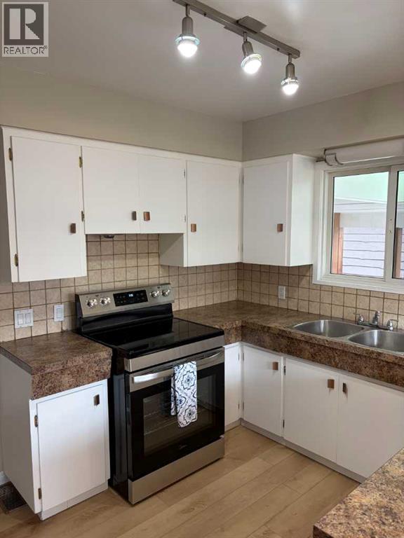 1, 1301 17 Avenue S, Lethbridge — photo 3