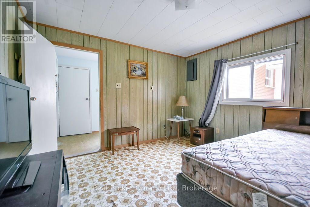 22 Oakwood Avenue, Tiny photo 29