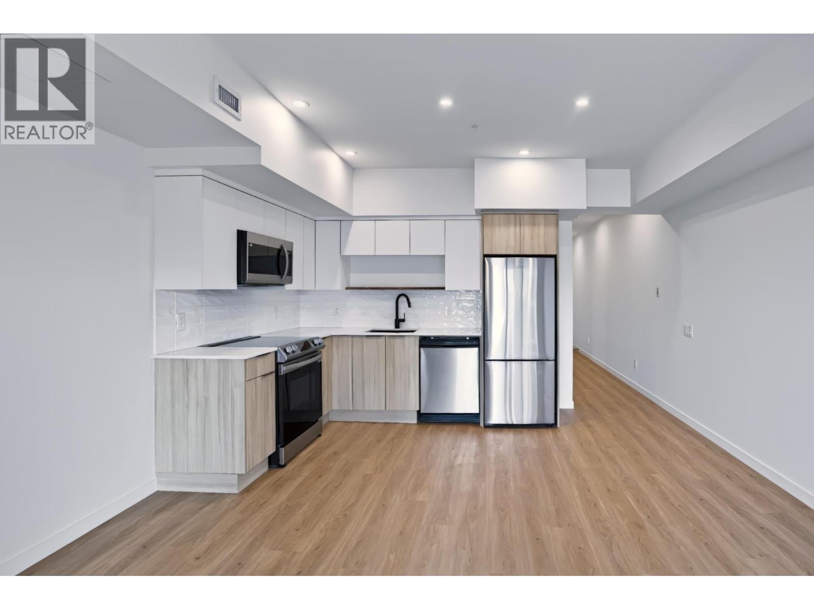 415 604 Cawston Avenue, Kelowna