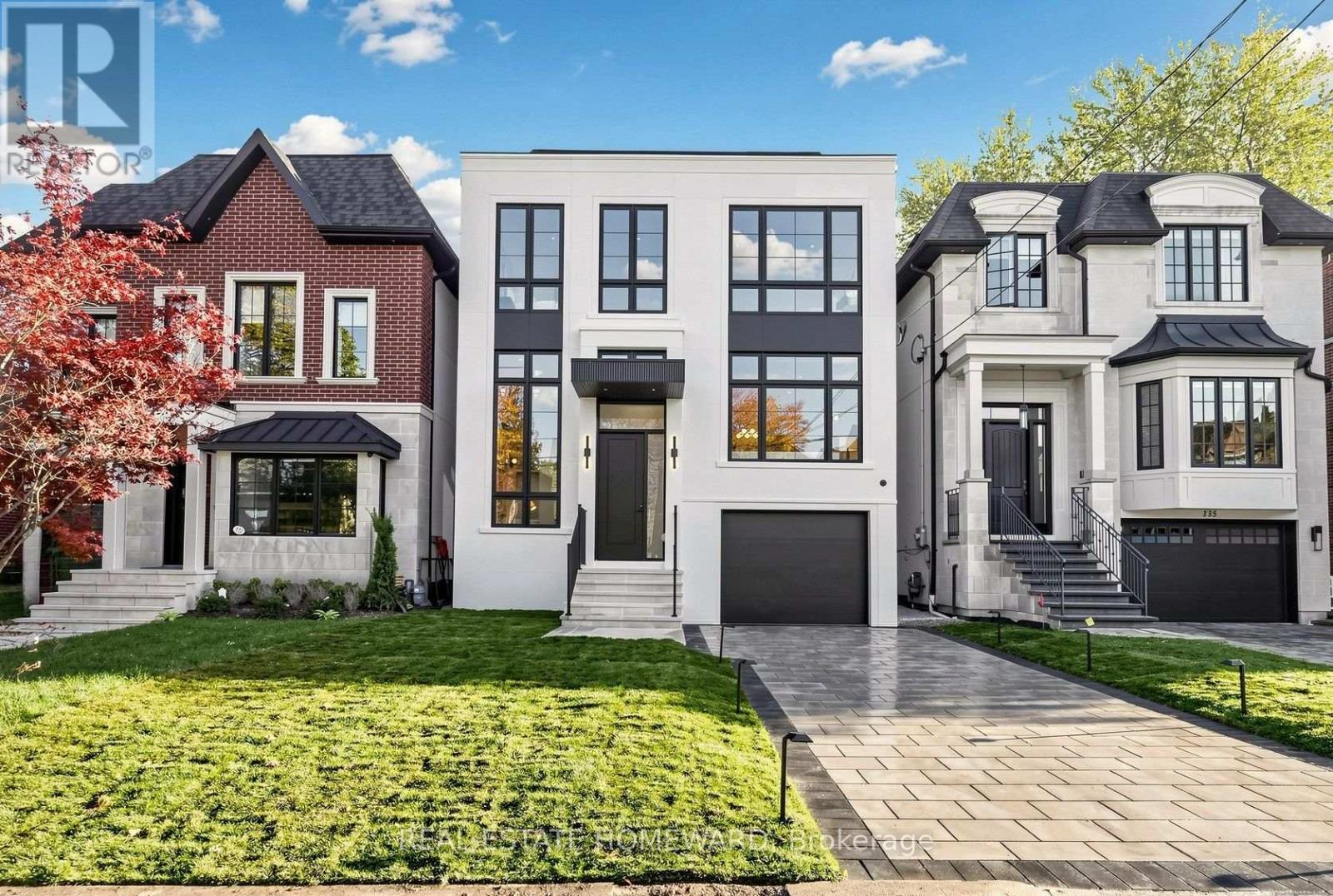 Photo of 333 Glengarry Avenue