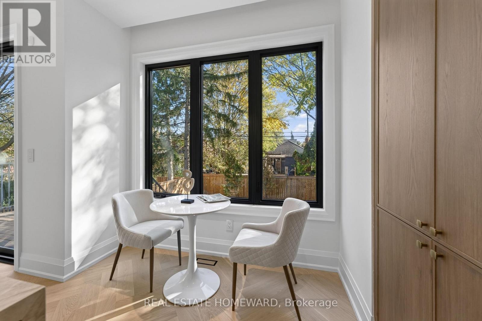 333 GLENGARRY AVENUE - 14