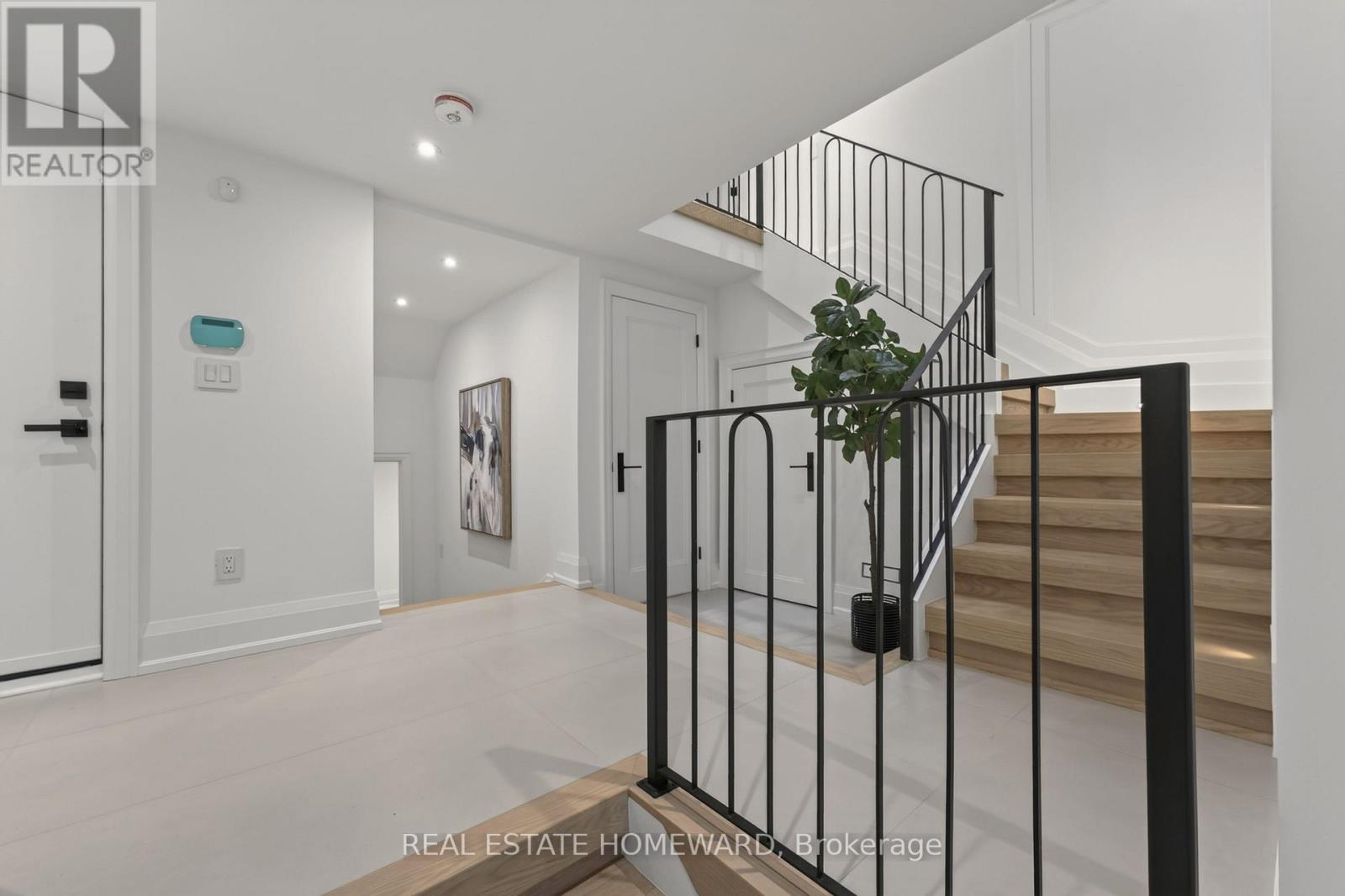 333 GLENGARRY AVENUE - 38