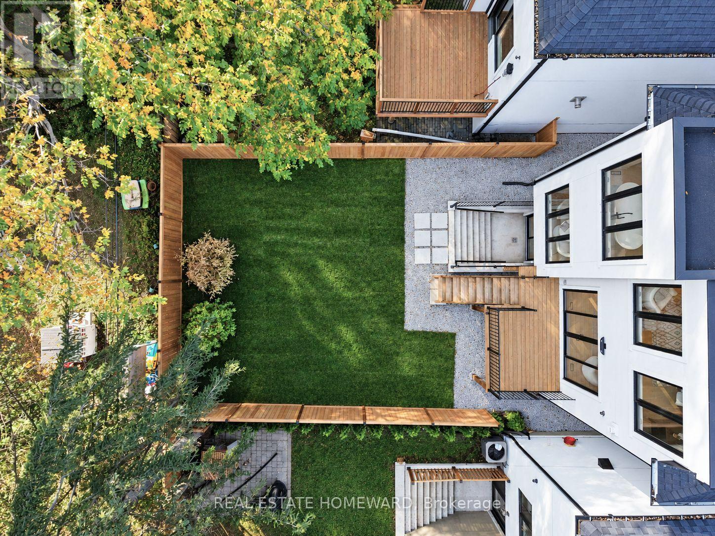 333 GLENGARRY AVENUE - 45