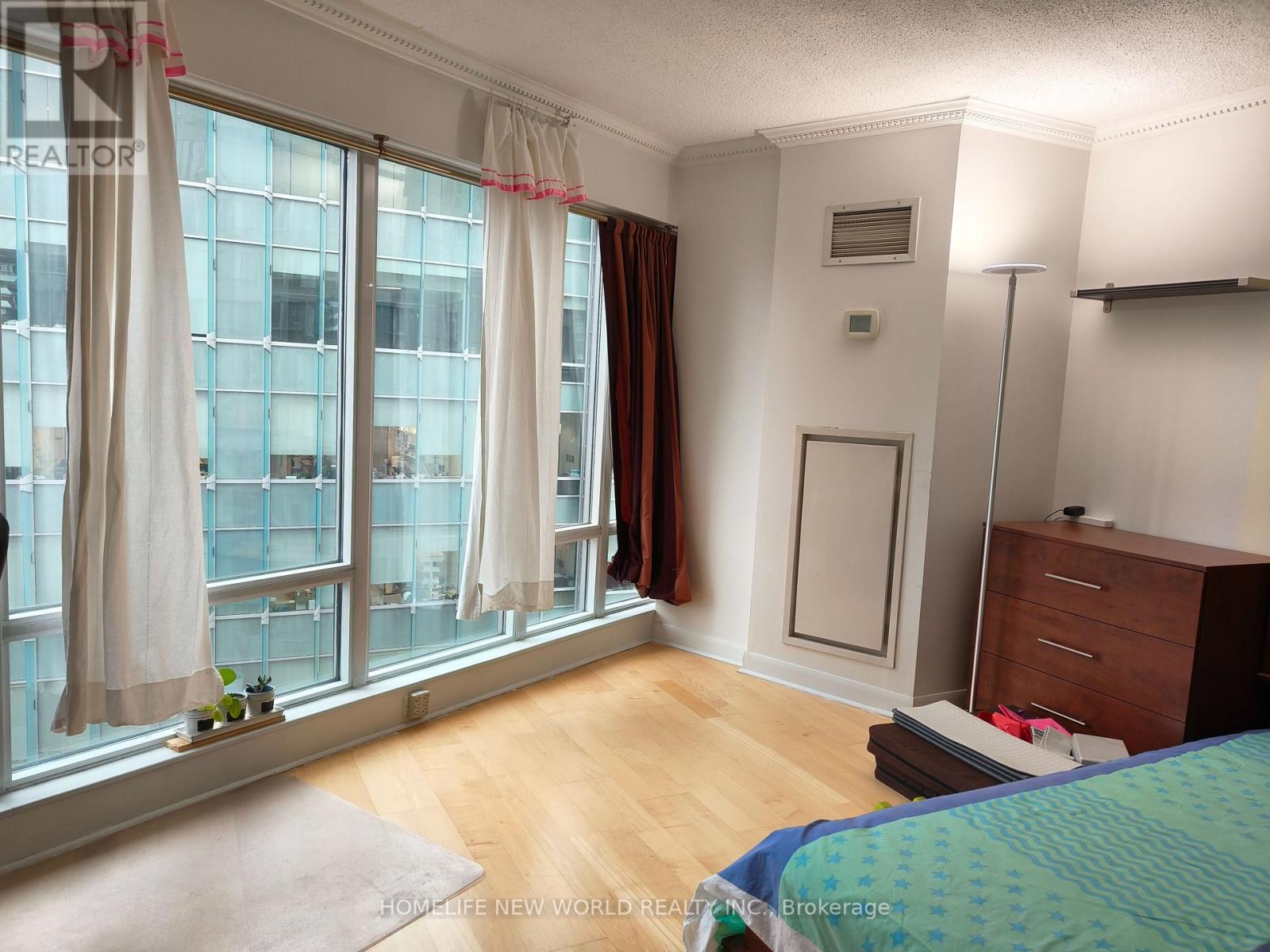 911 - 210 VICTORIA STREET, Toronto (Church-Yonge Corridor) — photo 5