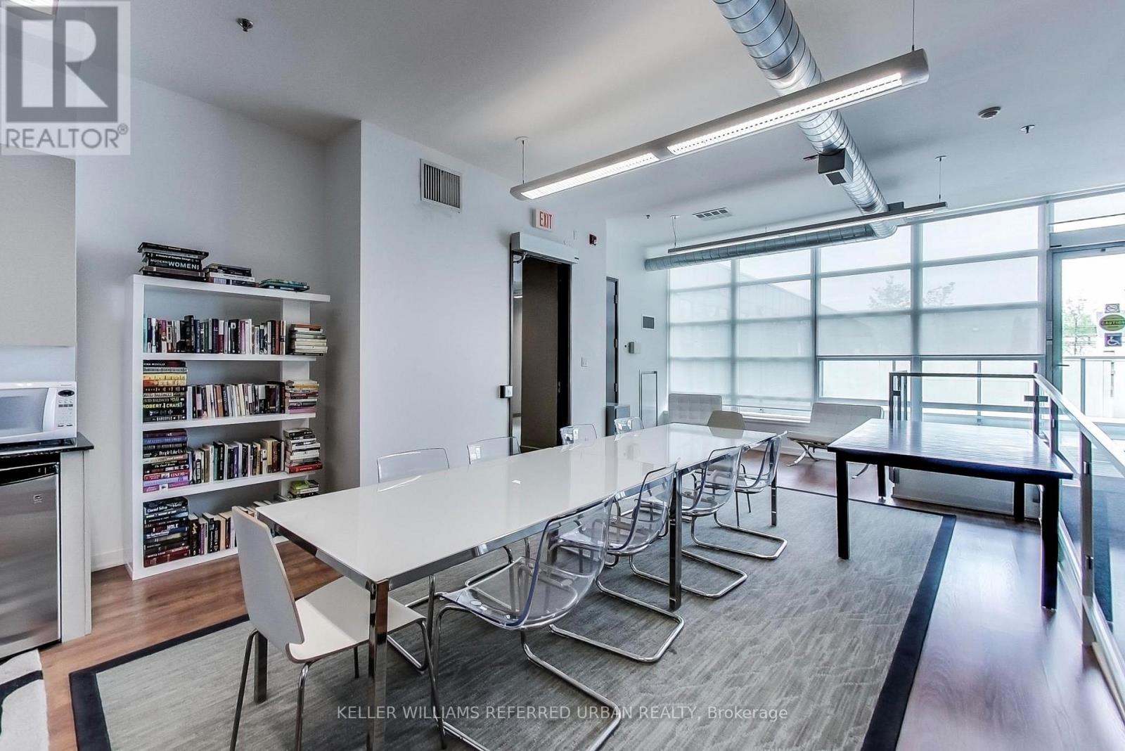 #336 380 MACPHERSON AVENUE - 19