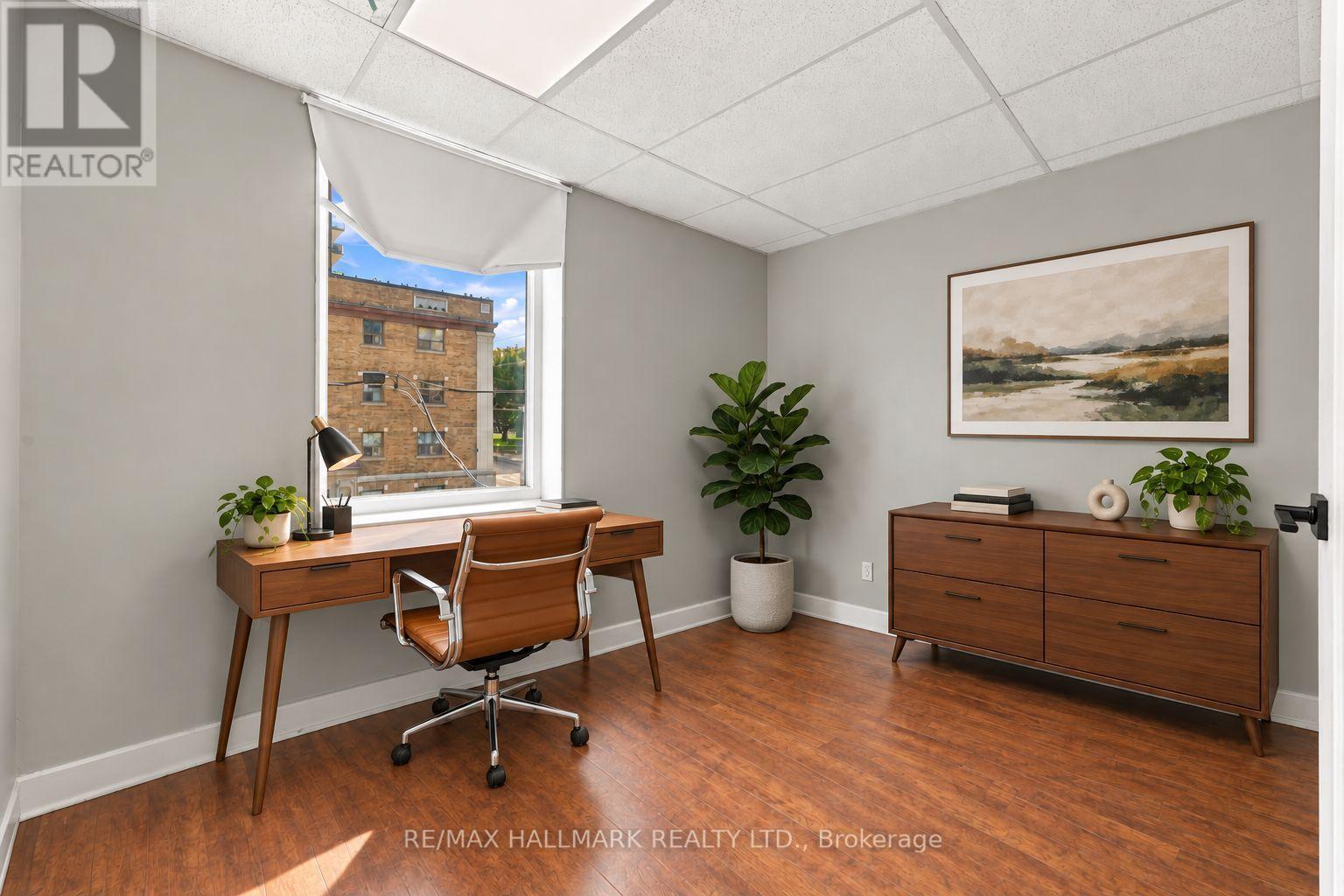 202 - 152 CARLTON STREET, Toronto (Cabbagetown-South St. James Town) — photo 3