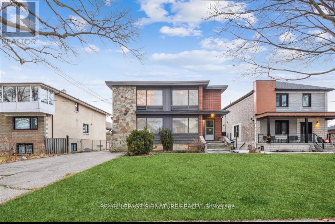 2ND FLOOR - 214 QUEENSLEA AVENUE, Toronto (Humberlea-Pelmo Park)