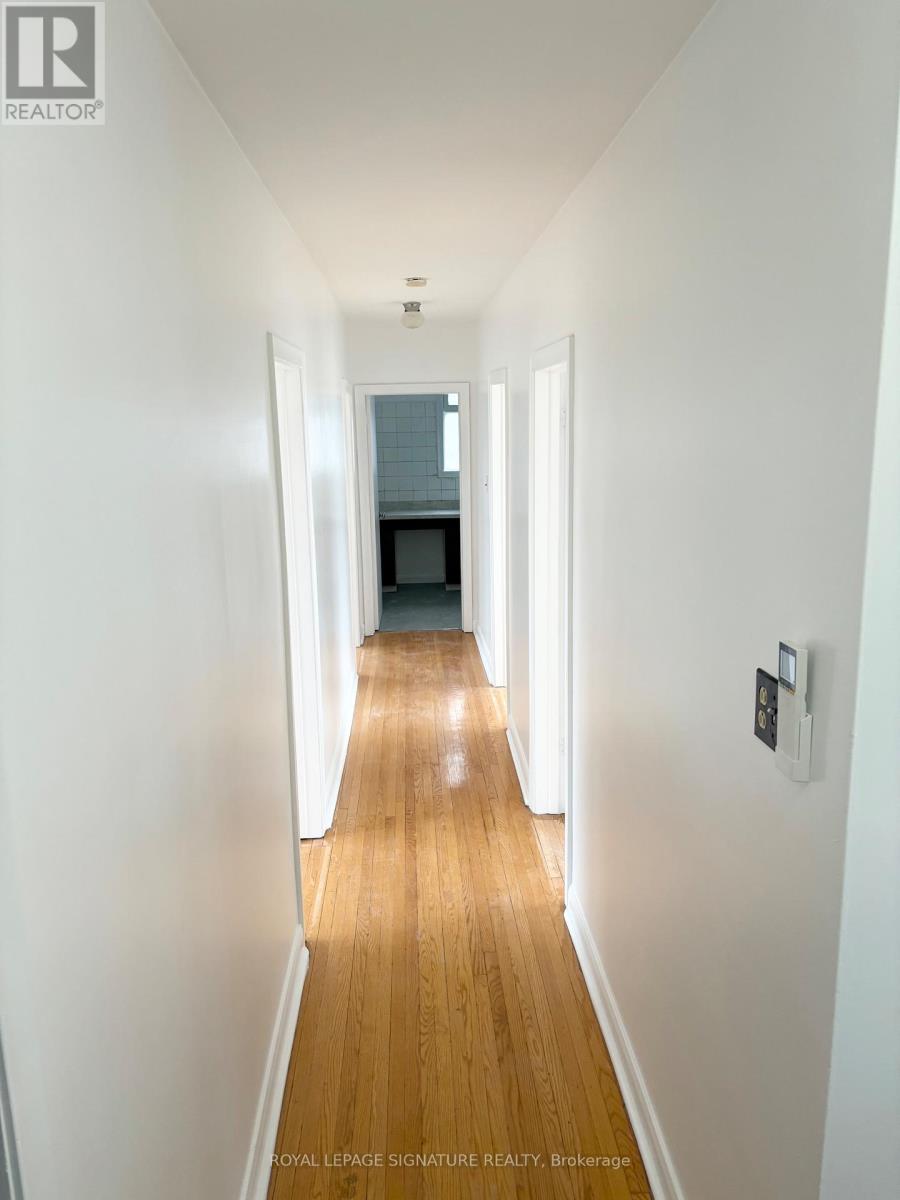2ND FLOOR - 214 QUEENSLEA AVENUE, Toronto (Humberlea-Pelmo Park) — photo 3