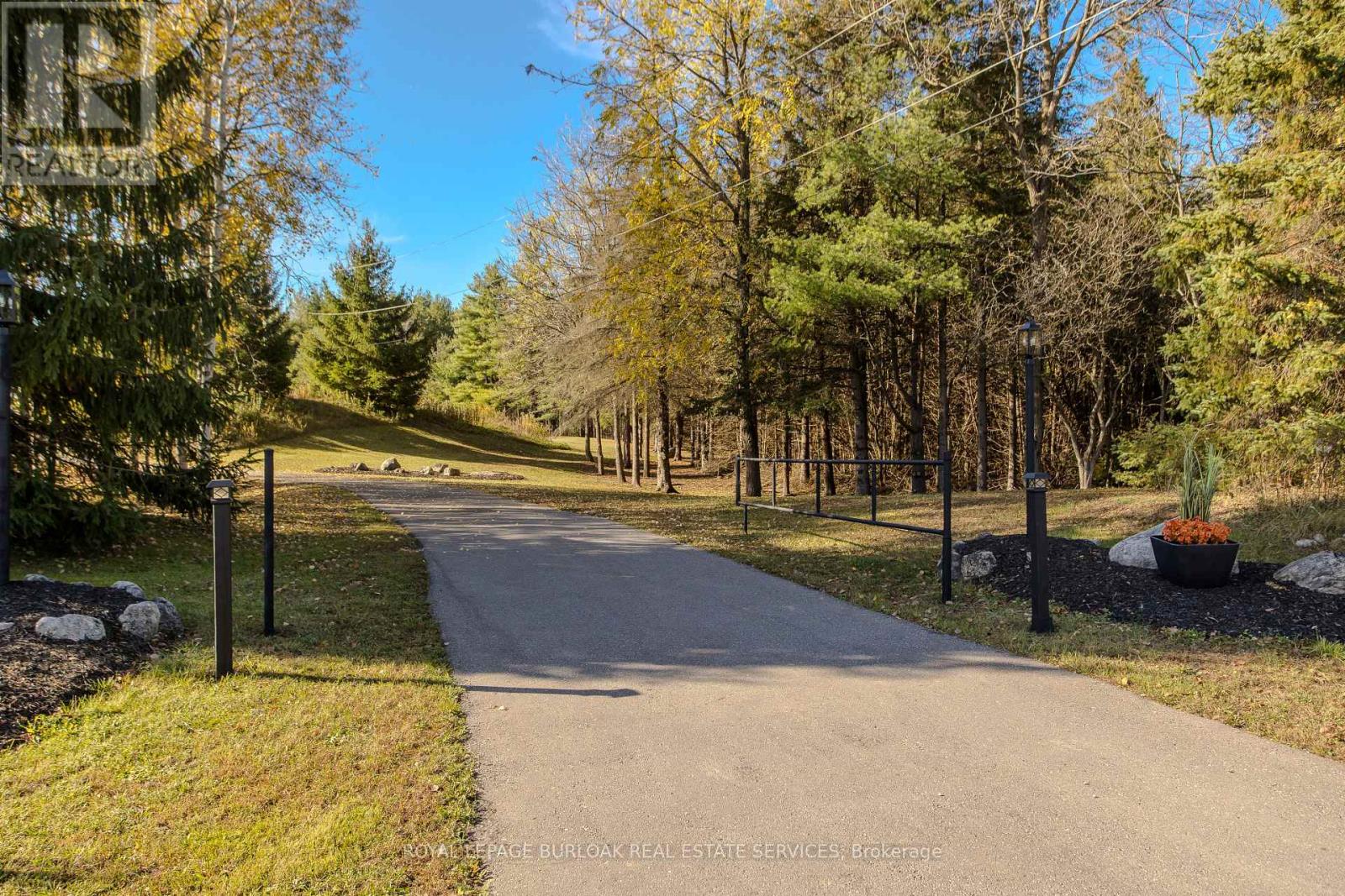 2215 HIGHWAY 6, Hamilton — photo 3